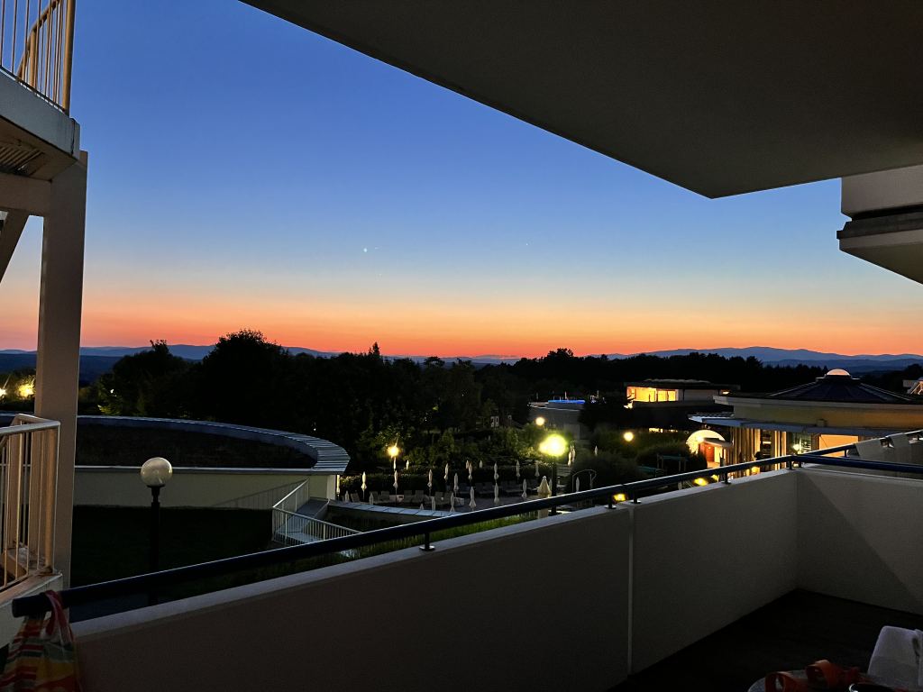 Abendstimmung im Finest Family Resort im Burgenland